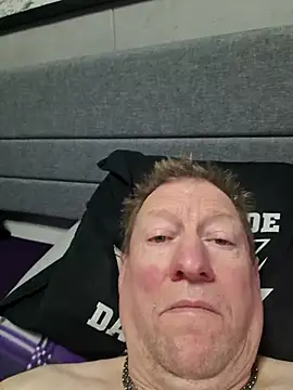 Snapshot of tomtom111111 chatting on 11-08-25, 11:47 tomtom111111 online show from 11-08-25, 11:47