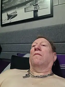 Snapshot of tomtom111111 chatting on 02-01-26, 11:52 tomtom111111 online show from 02-01-26, 11:52