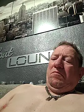 Snapshot of tomtom111111 chatting on 02-21-26, 05:31 tomtom111111 online show from 02-21-26, 05:31