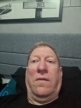 Snapshot of tomtom111111 chatting on 10-11-25, 09:54 tomtom111111 online show from 10-11-25, 09:54