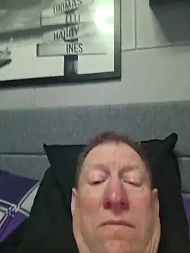 Snapshot of tomtom111111 chatting on 02-14-26, 01:55 tomtom111111 online show from 02-14-26, 01:55