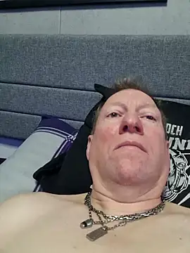 Snapshot of tomtom111111 chatting on 11-01-25, 01:05 tomtom111111 online show from 11-01-25, 01:05