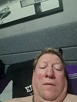 Snapshot of tomtom111111 chatting on 01-02-25, 02:13 tomtom111111 online show from 01-02-25, 02:13