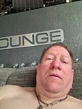 Snapshot of tomtom111111 chatting on 03-05-25, 02:23 tomtom111111 online show from 03-05-25, 02:23