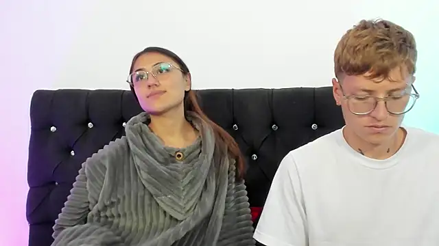 A sexy couple   online show from 10-01-25, 08:24