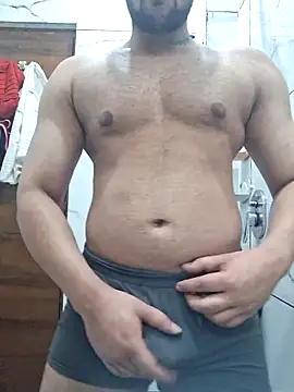 Snapshot of GYMBOY0071 chatting on 03-13-26, 08:58 GYMBOY0071 online show from 03-13-26, 08:58
