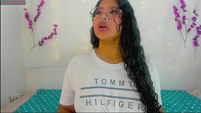 moana taylor online show from 09-11-25, 09:53