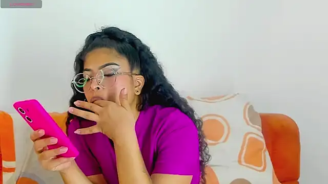 moana taylor online show from 06-22-26, 04:04