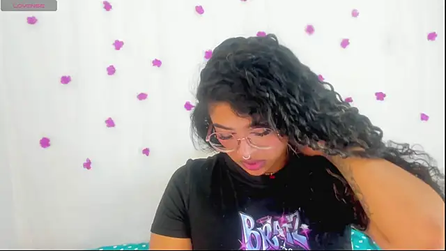 moana taylor online show from 09-30-25, 10:10