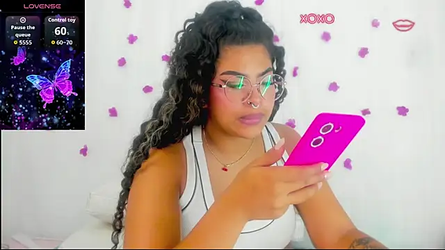 moana taylor online show from 09-28-25, 10:33