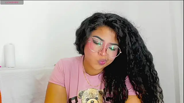 moana taylor online show from 04-20-26, 01:03