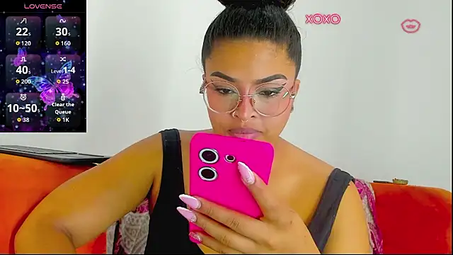 moana taylor online show from 03-24-26, 05:02