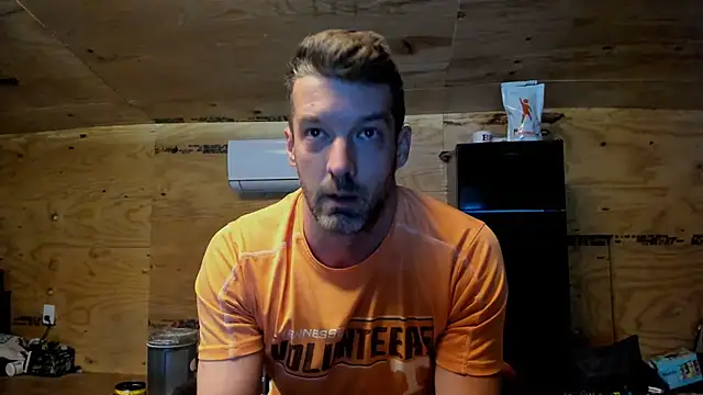 Snapshot of Kenny_Kyle chatting on 10-16-25, 02:20 Kenny Kyle online show from 10-16-25, 02:20