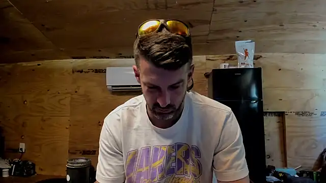 Snapshot of Kenny_Kyle chatting on 10-12-25, 05:47 Kenny Kyle online show from 10-12-25, 05:47