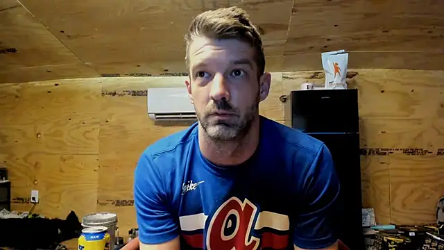 Snapshot of Kenny_Kyle chatting on 09-23-25, 01:01 Kenny Kyle online show from 09-23-25, 01:01