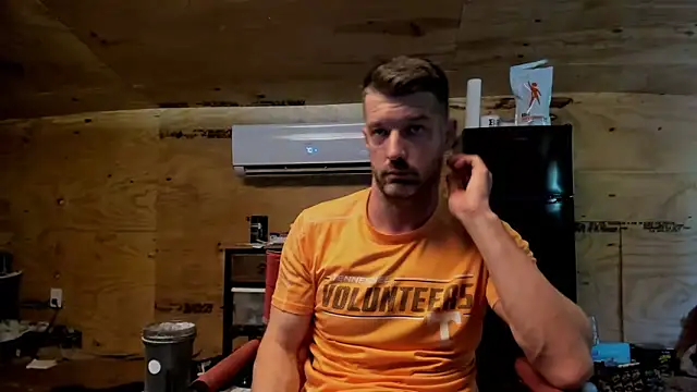 Snapshot of Kenny_Kyle chatting on 09-08-25, 04:50 Kenny Kyle online show from 09-08-25, 04:50