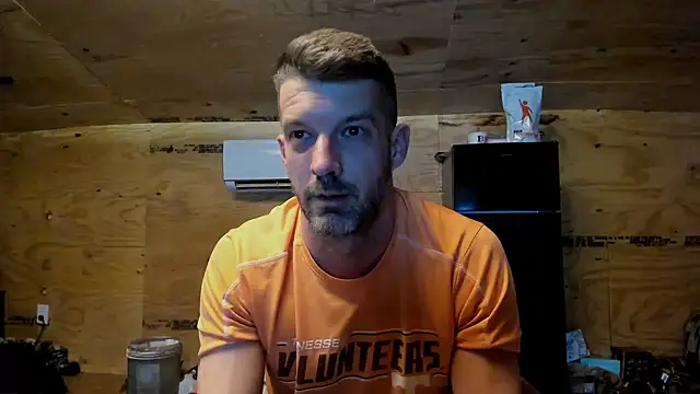 Snapshot of Kenny_Kyle chatting on 10-01-25, 01:33 Kenny Kyle online show from 10-01-25, 01:33