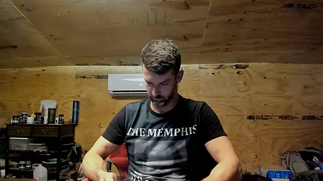 Snapshot of Kenny_Kyle chatting on 03-18-25, 01:02 Kenny Kyle online show from 03-18-25, 01:02