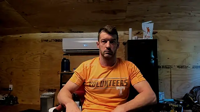 Snapshot of Kenny_Kyle chatting on 09-19-25, 03:16 Kenny Kyle online show from 09-19-25, 03:16