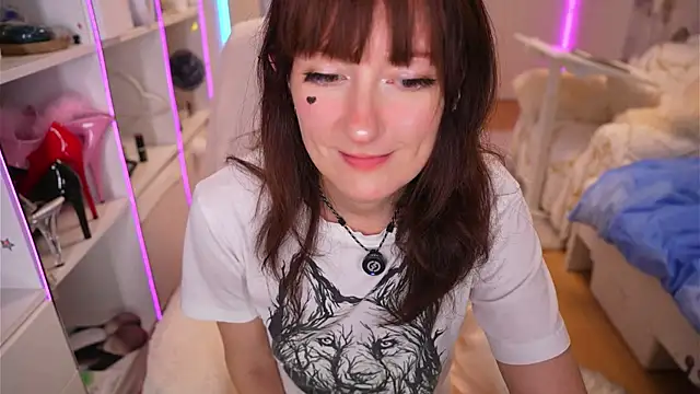 Cissy Glitter online show from 05-09-26, 06:33