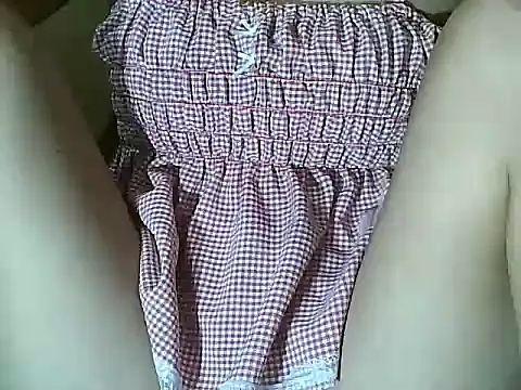 PinaySkinnyGirl online show from 10-31-25, 10:16