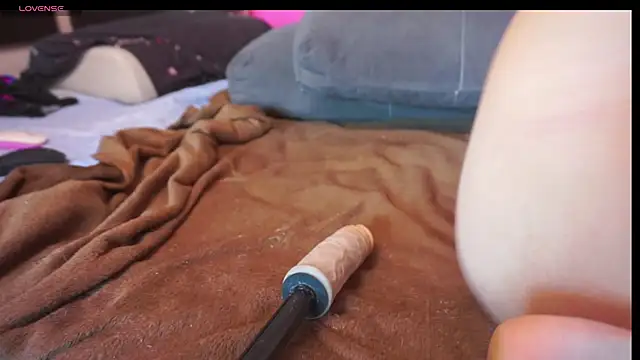 sweetfoxed online show from 10-22-25, 01:16