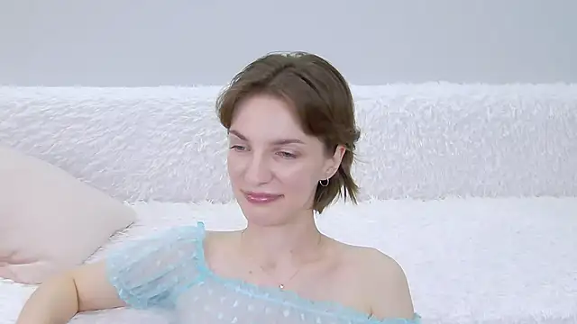 Beauty Alex online show from 01-14-26, 02:26