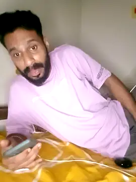 Snapshot of FearingForm chatting on 10-04-25, 08:54 FearingForm online show from 10-04-25, 08:54