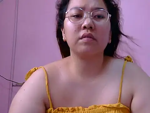 Snapshot of Boobsiemarie chatting on 05-06-26, 02:48 Boobsiemarie online show from 05-06-26, 02:48