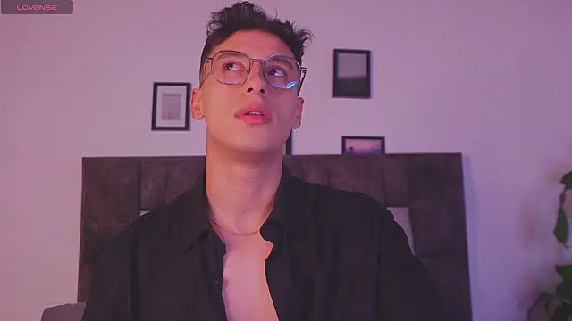 I Gabriel online show from 03-25-26, 06:13