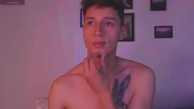 Snapshot of I_Gabriel chatting on 01-12-26, 03:24 I Gabriel online show from 01-12-26, 03:24