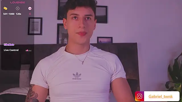 I Gabriel online show from 06-17-26, 04:56