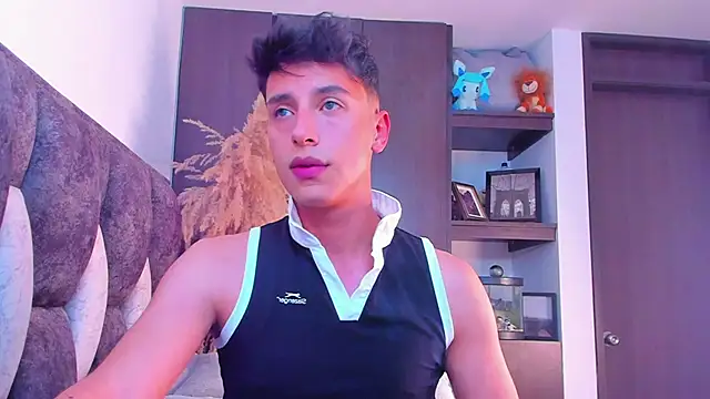 Snapshot of I_Gabriel chatting on 12-07-24, 08:44 I Gabriel online show from 12-07-24, 08:44