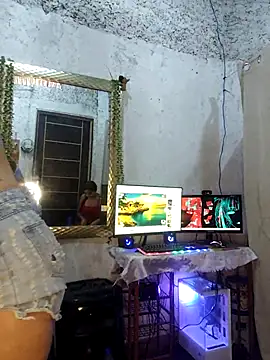 Snapshot of SexyFriends_ chatting on 02-05-26, 08:37 SexyFriends online show from 02-05-26, 08:37