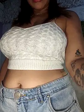 Snapshot of SexyFriends_ chatting on 09-30-25, 03:12 SexyFriends online show from 09-30-25, 03:12