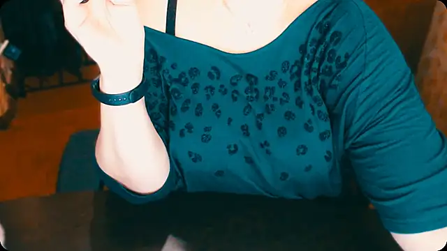 Snapshot of AlisaHot55 chatting on 11-24-25, 11:21 AlisaHot55 online show from 11-24-25, 11:21