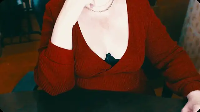 Snapshot of AlisaHot55 chatting on 03-17-25, 04:11 AlisaHot55 online show from 03-17-25, 04:11