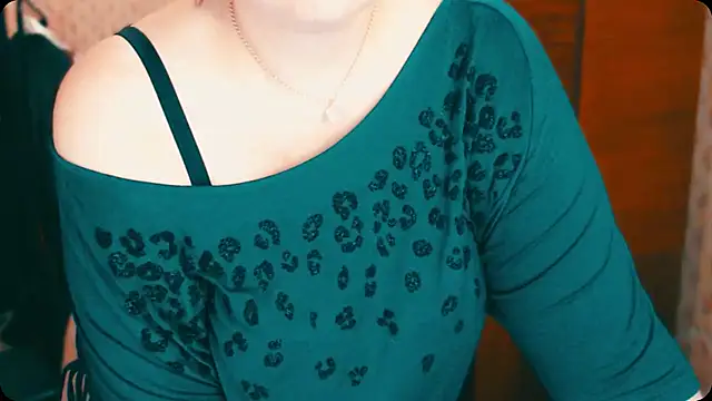 Snapshot of AlisaHot55 chatting on 12-15-25, 11:38 AlisaHot55 online show from 12-15-25, 11:38