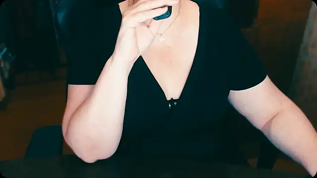 Snapshot of AlisaHot55 chatting on 11-13-25, 11:36 AlisaHot55 online show from 11-13-25, 11:36