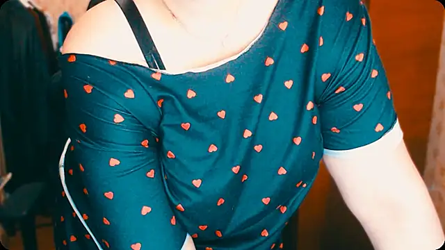 Snapshot of AlisaHot55 chatting on 10-31-25, 10:56 AlisaHot55 online show from 10-31-25, 10:56