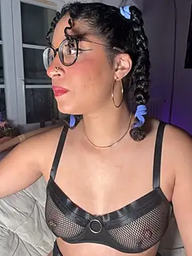 Lauyako online show from 04-14-26, 03:17