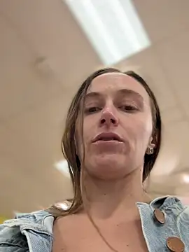 lunagirl13 online show from 04-12-26, 02:15