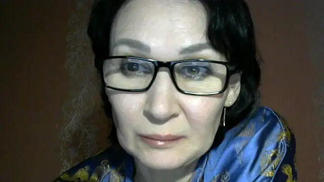 PrettyAndWild online show from 04-05-26, 03:08