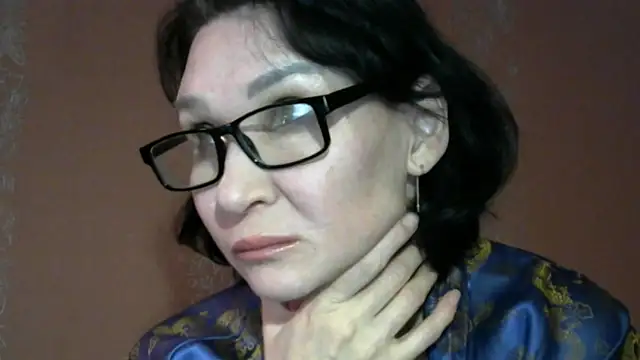 PrettyAndWild online show from 05-08-26, 03:38