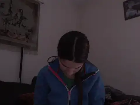 Geile-Luna online show from 10-26-25, 02:28