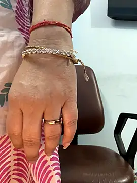 Preet Kaur 69 online show from 11-20-25, 06:19