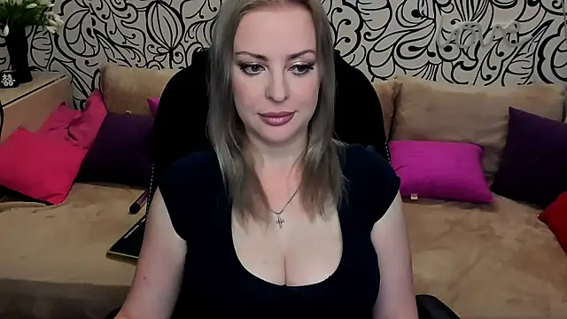 Snapshot of Hotdreamhere chatting on 06-24-26, 07:51 Hotdreamhere online show from 06-24-26, 07:51