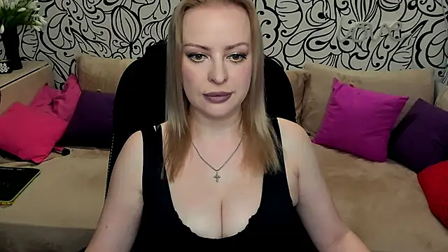 Hotdreamhere online show from 05-24-26, 03:28