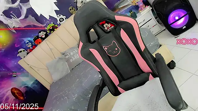 Nella Dolls online show from 11-06-25, 05:00