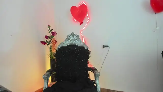 Snapshot of Hela_wet chatting on 02-24-25, 12:09 Hela wet online show from 02-24-25, 12:09